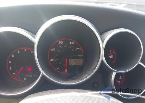 2004 Pontiac Vibe из США, поврежденный, VIN 5Y2SM62894Z439833